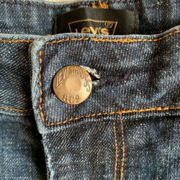 Levi’s Women’s Size 10 Black Tag Bootcut Jeans Medium Wash Stretch Denim Pants - Picture 6 of 16